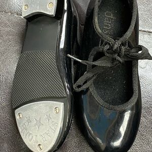 Girls tap shoes
